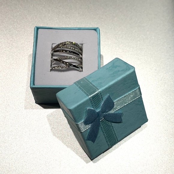 Silver Criss Cross Statement Ring - Picture 3 of 3